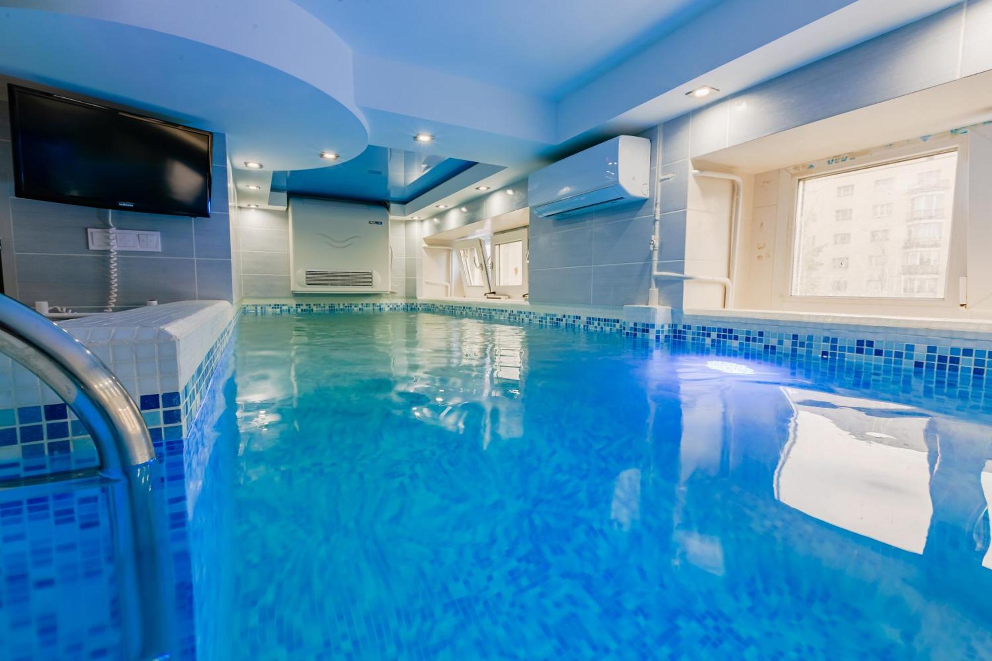 Luxury Apartment With Pool And Hammam キエフ エクステリア 写真